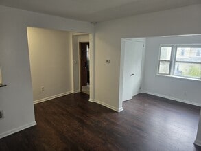 198 Teaneck Rd, Unit 1st Floor in Ridgefield Park, NJ - Building Photo - Building Photo