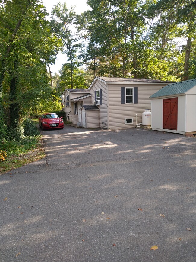 3 Alice Rd Rentals in Derry, NH