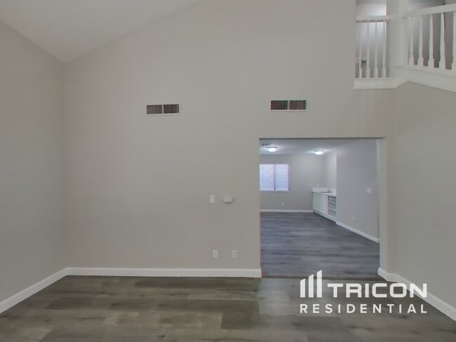 6504 Deadwood Rd in Las Vegas, NV - Building Photo - Building Photo