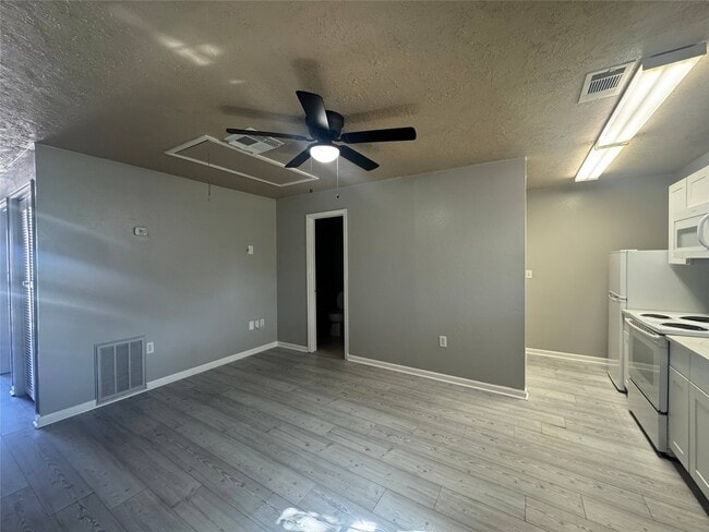 property at 3020 Jewel St