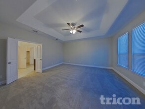 5301 Runnymede Ct in Arlington, TX - Foto de edificio - Building Photo