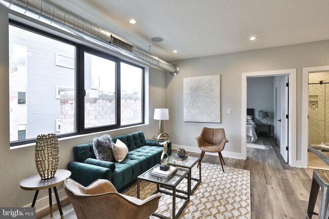 1612 Cambridge St, Unit UNIT 406 in Philadelphia, PA - Building Photo - Building Photo