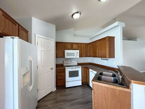 1129 Golden Pheasant Dr in Twin Falls, ID - Building Photo - Building Photo