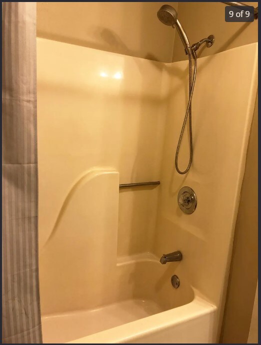 215 E New Melville Rd in Willard, MO - Foto de edificio