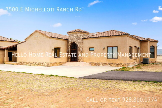 7500 E Michelloti Ranch Rd in Prescott Valley, AZ - Building Photo - Building Photo