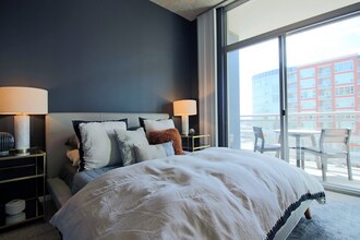 1187 S Delano Ct in Chicago, IL - Building Photo - Building Photo