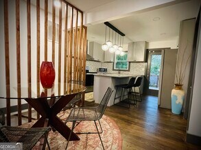 2361 Beecher Rd SW in Atlanta, GA - Building Photo - Building Photo