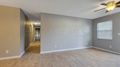 318 Sun Dial Ct in Cocoa, FL - Building Photo - Building Photo