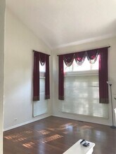 1120 Fieldstone Ln in Bartlett, IL - Building Photo - Building Photo