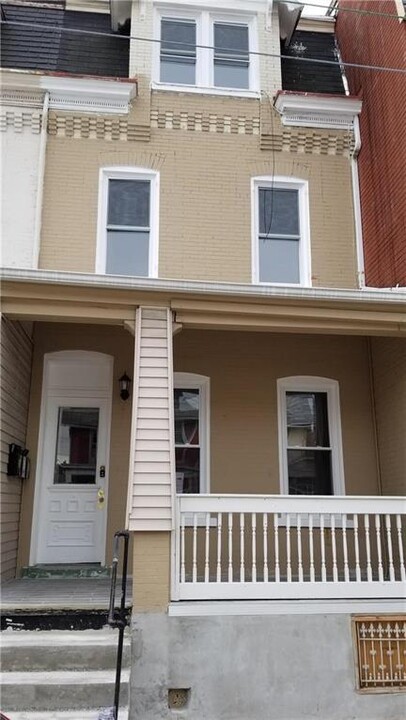 1218 W Turner St in Allentown, PA - Building Photo