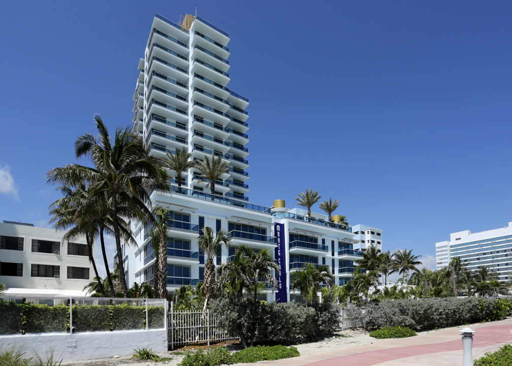 Monte Carlo in Miami Beach, FL - Building Photo