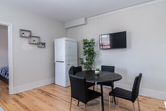 807 Rue Saint-Ferdinand in Montréal, QC - Building Photo - Building Photo