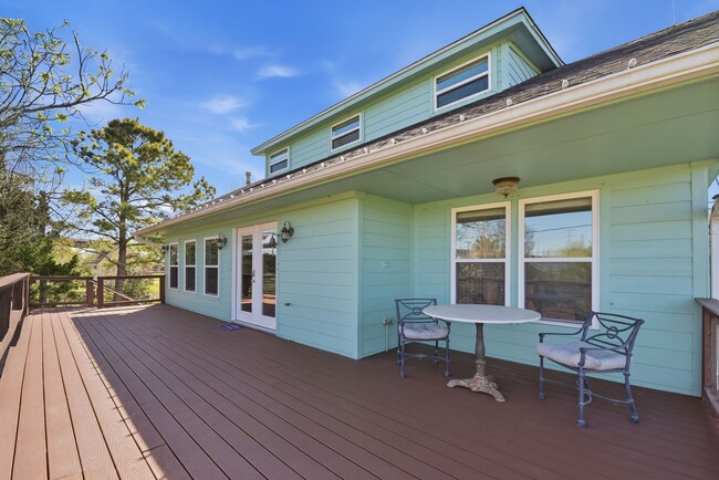 property at 180 Grove Rd