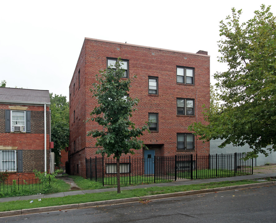 39 O St SW in Washington, DC - Building Photo