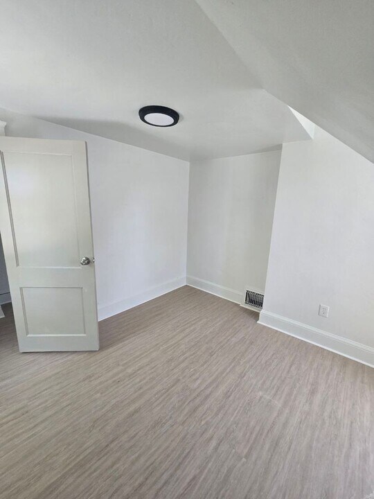 458 Delaware Ave in Lorain, OH - Building Photo