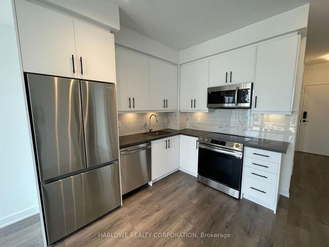 property at 95 Oneida Crescent