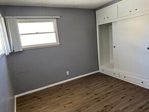 44321 Cedar Ave, Unit 44321 in Lancaster, CA - Building Photo - Building Photo