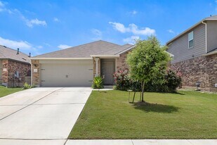 424 Sebring Cir in Hutto, TX - Building Photo