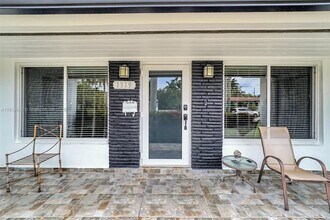 1319 Buchanan St in Hollywood, FL - Building Photo - Building Photo