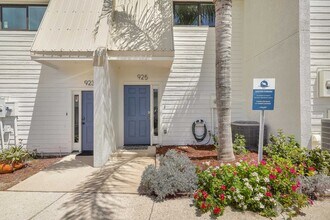 925 S Ponce De Leon Blvd in St. Augustine, FL - Building Photo - Building Photo