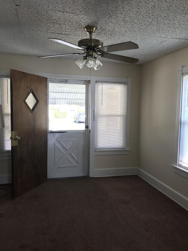 13 Oak Ave in Wilmington, DE - Building Photo - Building Photo