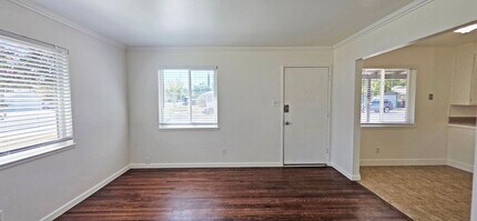 1021 Buckeye Dr in West Sacramento, CA - Foto de edificio - Building Photo
