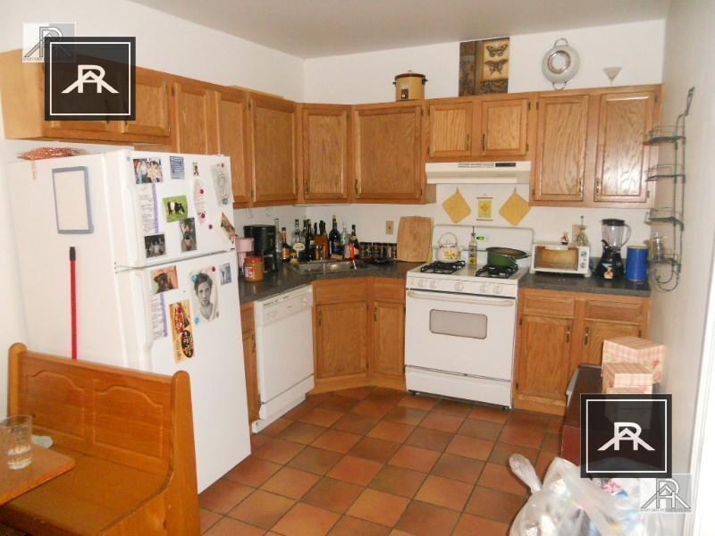 25 Egremont Rd in Boston, MA - Building Photo