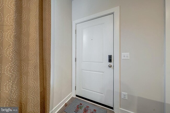 20803 Wood Quay Dr in Sterling, VA - Building Photo - Building Photo