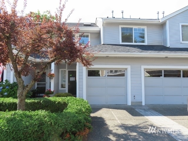 property at 4714 Fairwood Blvd NE