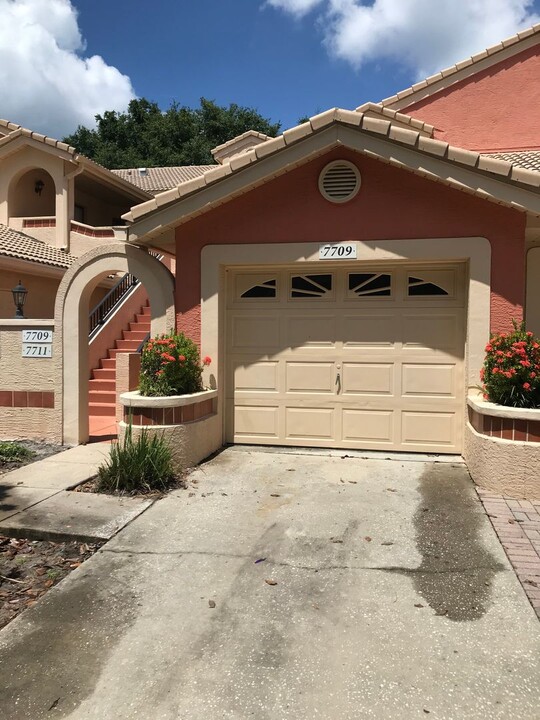 7709 Sugar Bend Dr in Orlando, FL - Building Photo