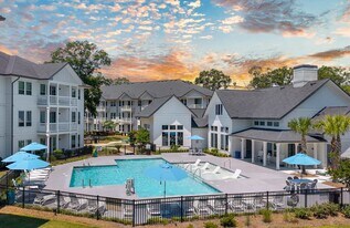 Summer Wind in Summerville, SC - Building Photo