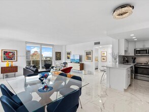 336 N Birch Rd in Fort Lauderdale, FL - Building Photo - Building Photo