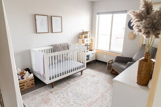 280 E Lorene St in Rexburg, ID - Foto de edificio - Building Photo