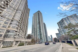 225 Webb Dr in Mississauga, ON - Building Photo