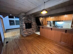 1122 Point Fosdick Dr in Gig Harbor, WA - Building Photo - Building Photo