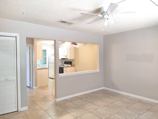 801 Burcale Rd, Unit K1 in Myrtle Beach, SC - Foto de edificio - Building Photo