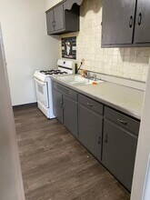 2706 Prial Ave in Rockford, IL - Building Photo - Building Photo