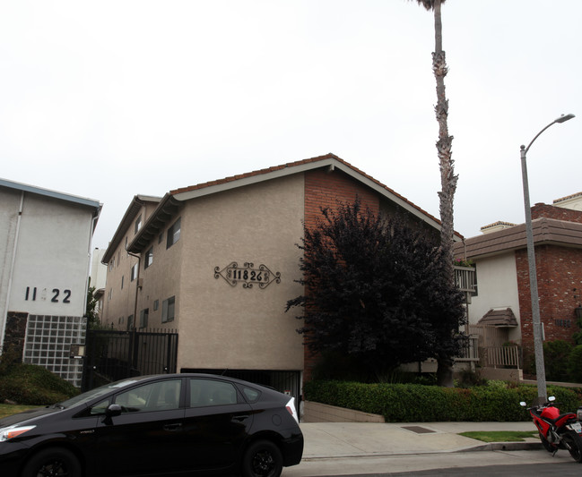 11826 Kiowa Ave in Los Angeles, CA - Building Photo - Building Photo