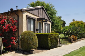 1301 N Pacific Ave in Glendale, CA - Building Photo - Building Photo