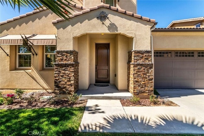 28629 Farrier Dr in Santa Clarita, CA - Foto de edificio - Building Photo