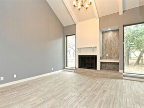 44 Casa Verde St in Lakeway, TX - Building Photo - Building Photo