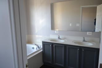 103 Hillside Ct in Stafford, VA - Foto de edificio - Building Photo