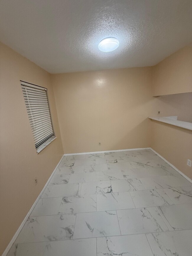 7015 Waterside Dr, Unit 7015 Waterside in Tampa, FL - Building Photo - Building Photo