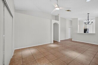 5020 N La Sedona Cir in Delray Beach, FL - Building Photo - Building Photo
