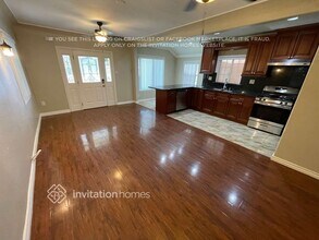 260 E Plenty St in Long Beach, CA - Building Photo - Building Photo