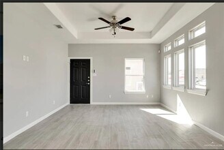 410 Downing Ave in Edinburg, TX - Building Photo - Building Photo