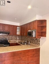 5048 Willowood Dr in Mississauga, ON - Building Photo - Building Photo