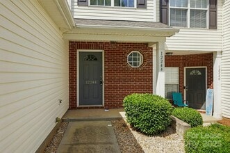 12244 Stratfield Pl Cir in Pineville, NC - Building Photo - Building Photo