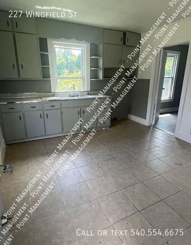 227 Wingfield St in Martinsville, VA - Building Photo - Building Photo