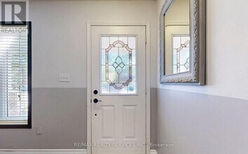 16 Fairway Ct in Brampton, ON - Building Photo - Building Photo